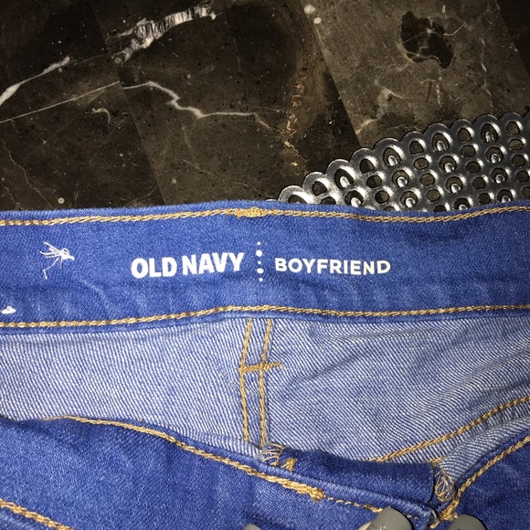 New old navy jean shorts - Picture 3 of 5
